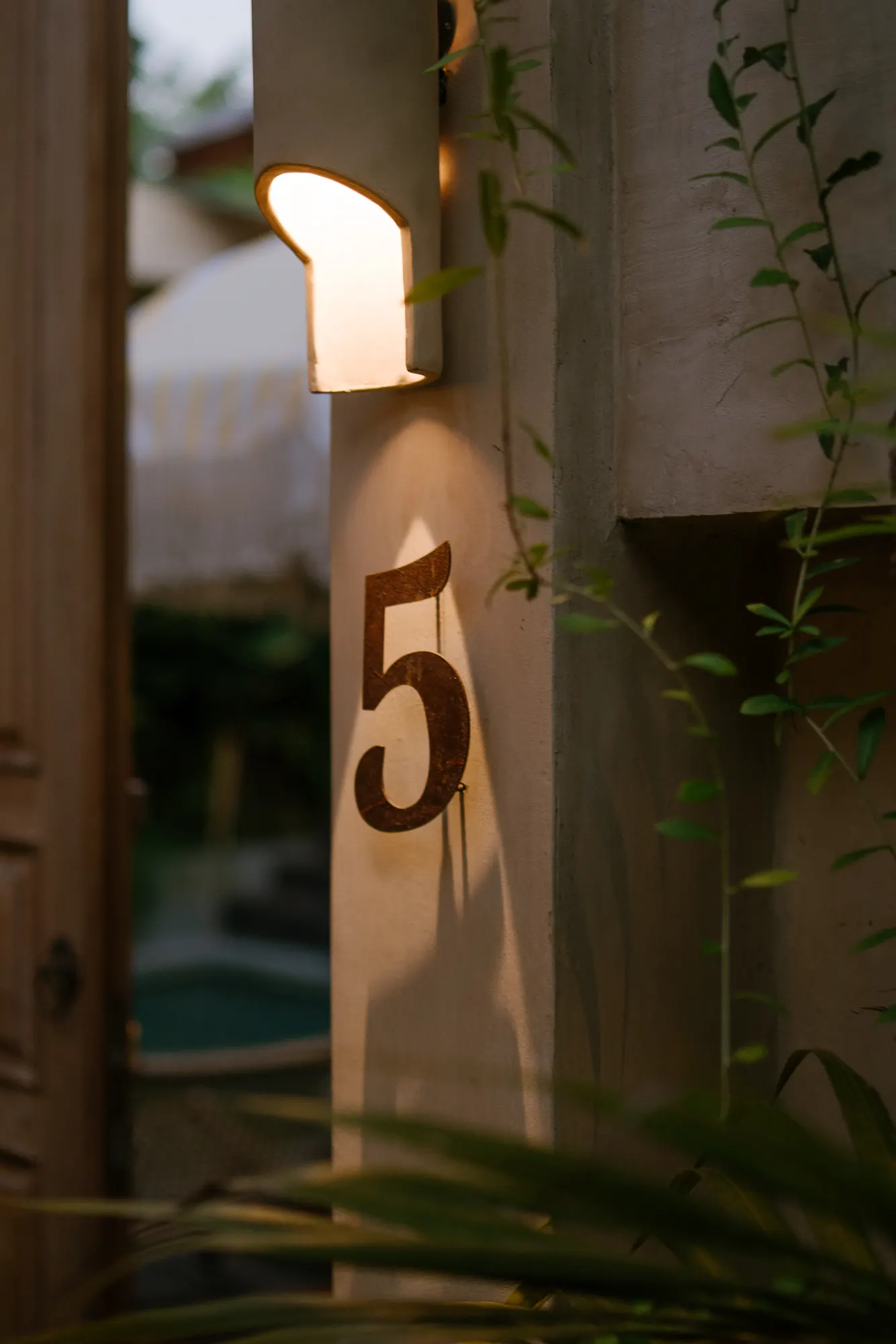 Room number 3 with decorative sconce lighting